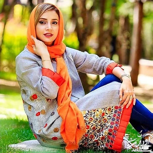 سلفی جالب شبنم قلی خانی با خانم خلبان